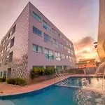 Porto Sunset Flat Aline Duque